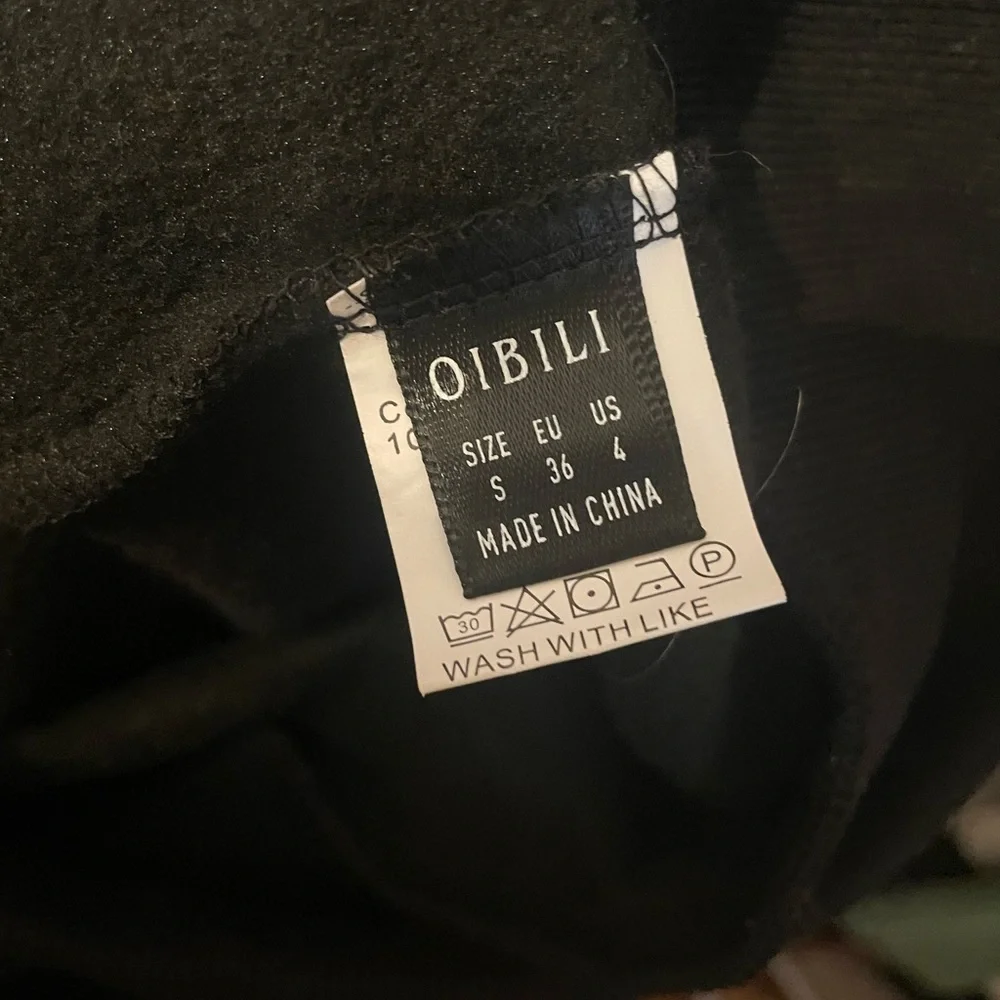 Women's Black Zip-Up Hoodie - Picture 5 of 5